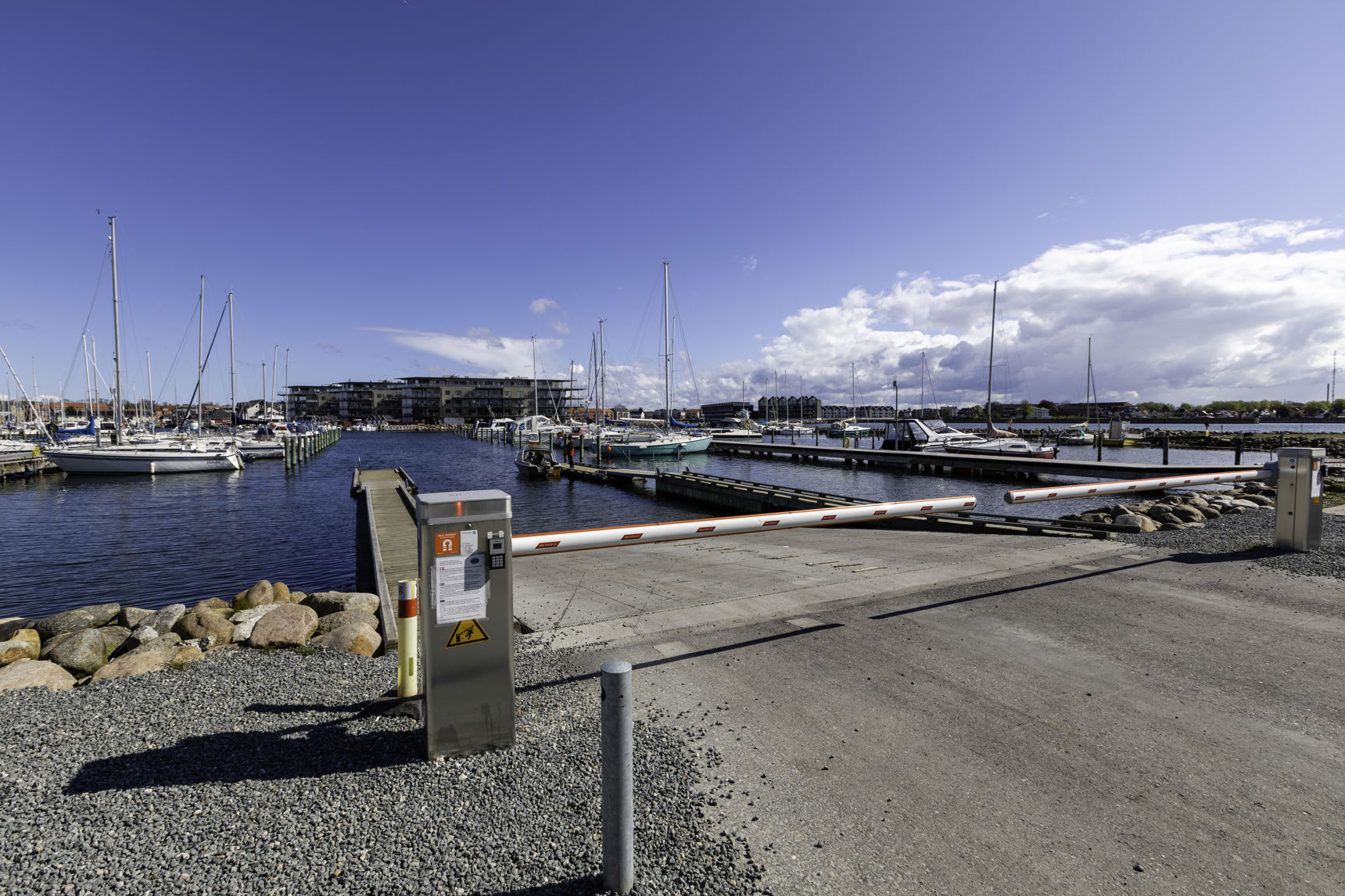 Nyborg Marinas bom til vandet