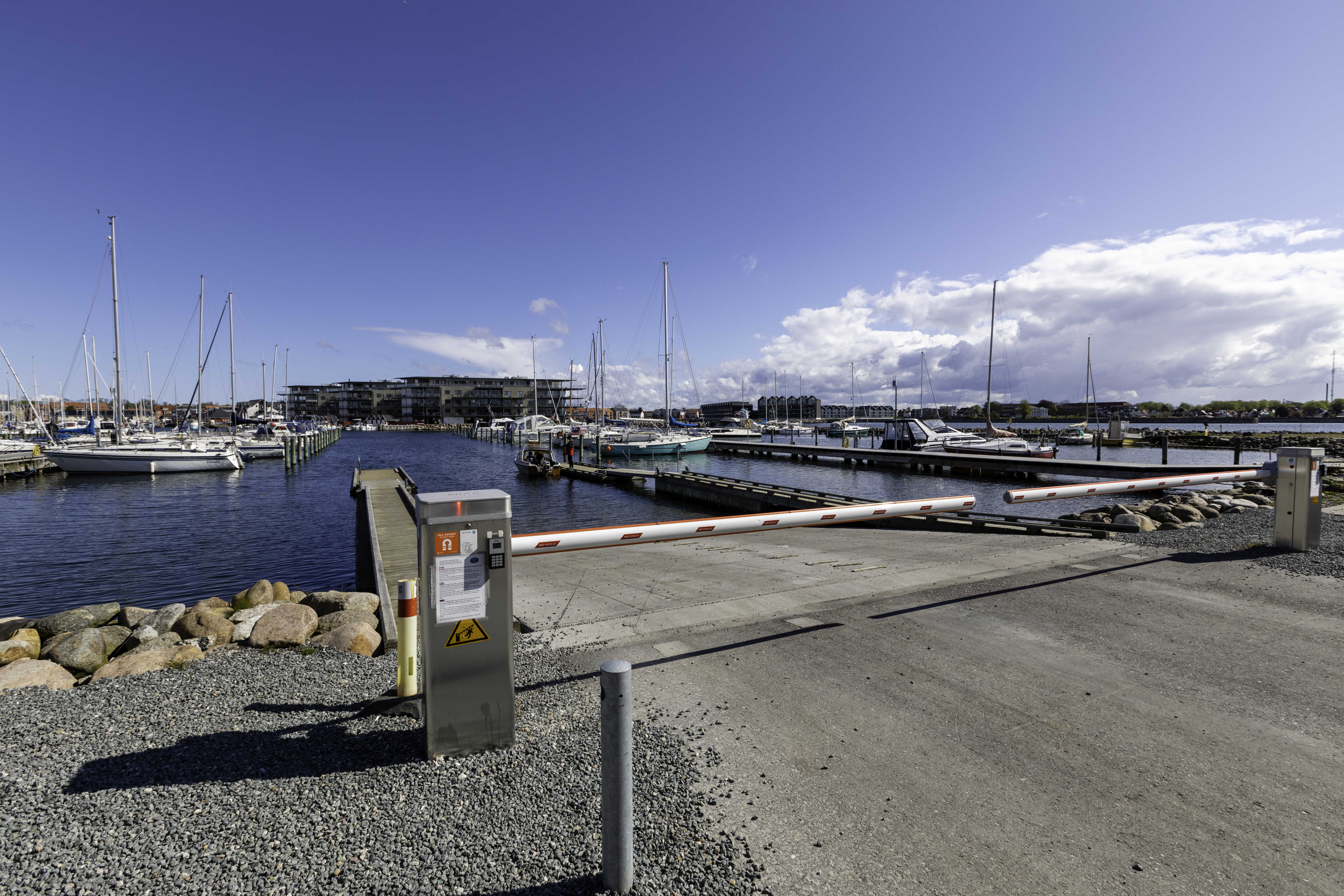 Nyborg Marinas bom til vandet