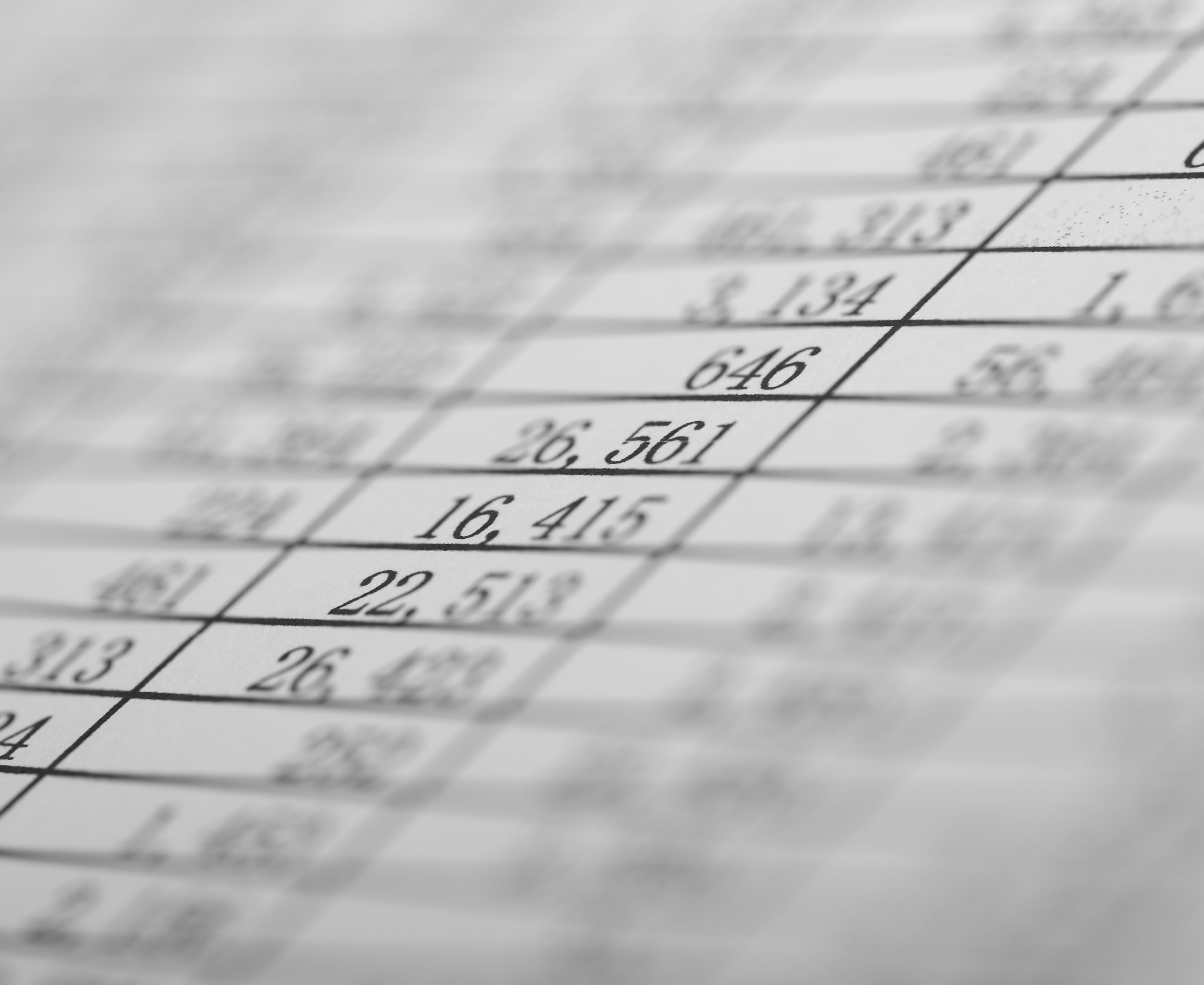 Talrække på en grå baggrund